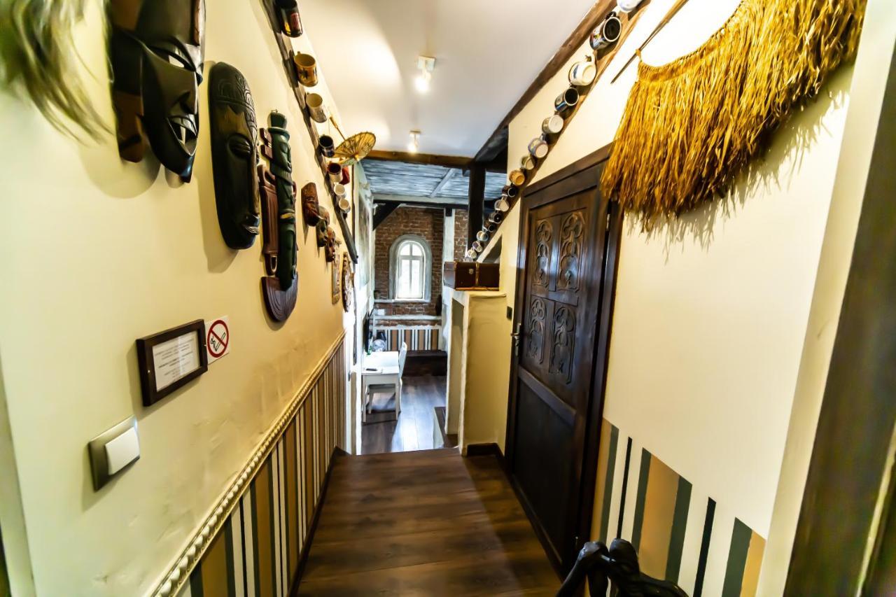 Dwor Boratyn Bed & Breakfast Bagian luar foto