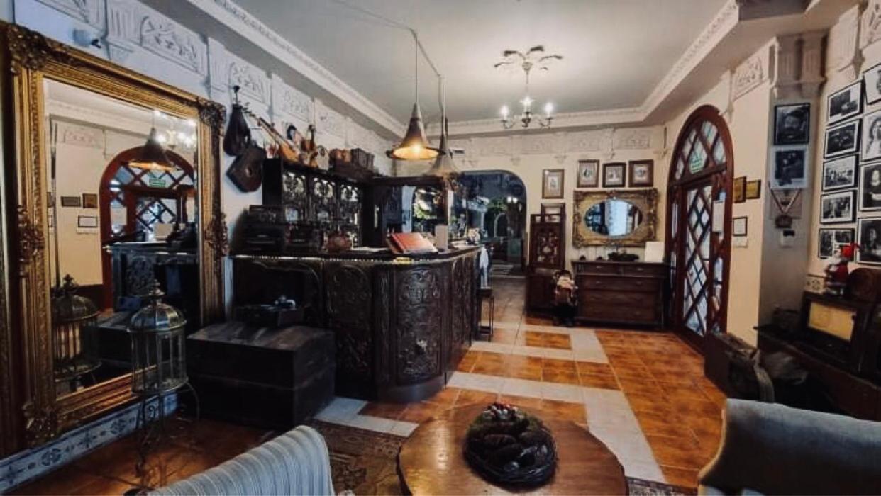 Dwor Boratyn Bed & Breakfast Bagian luar foto