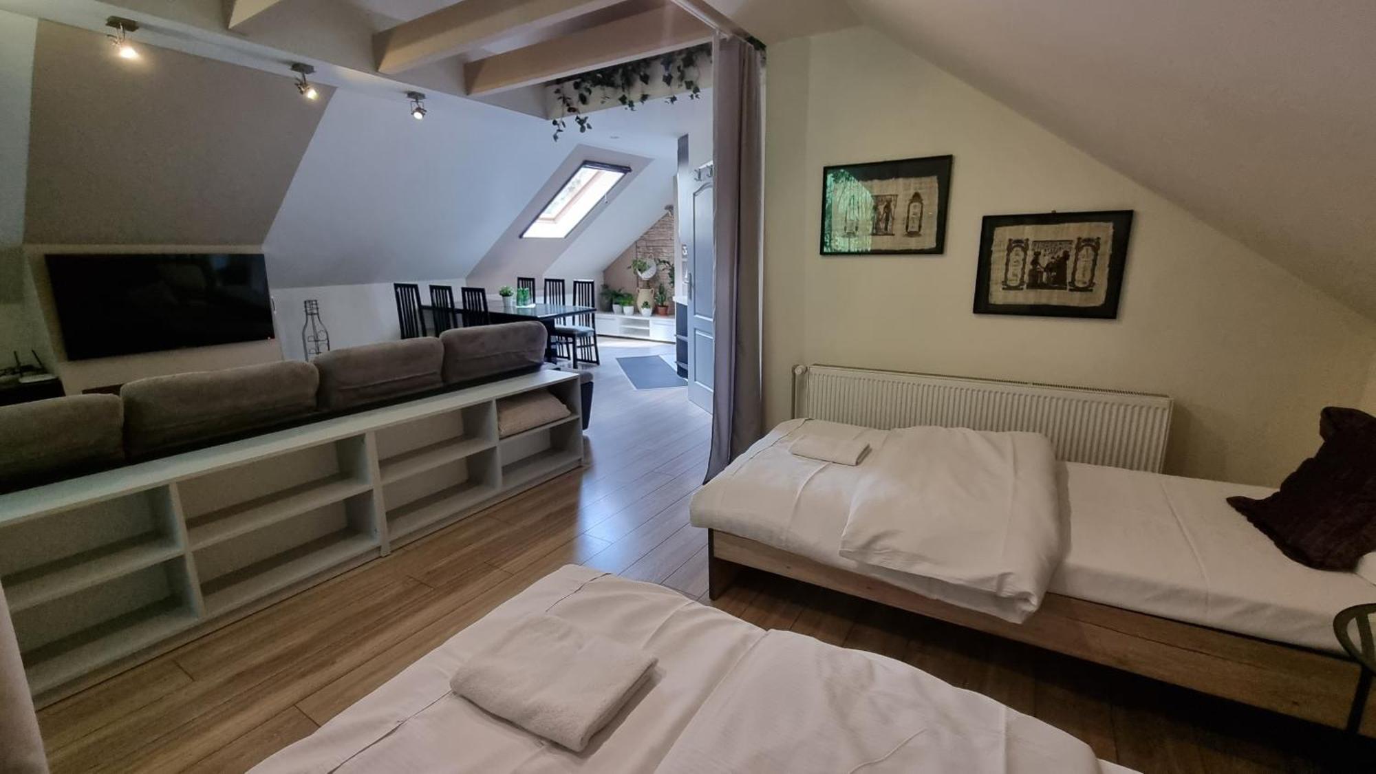 Dwor Boratyn Bed & Breakfast Bagian luar foto