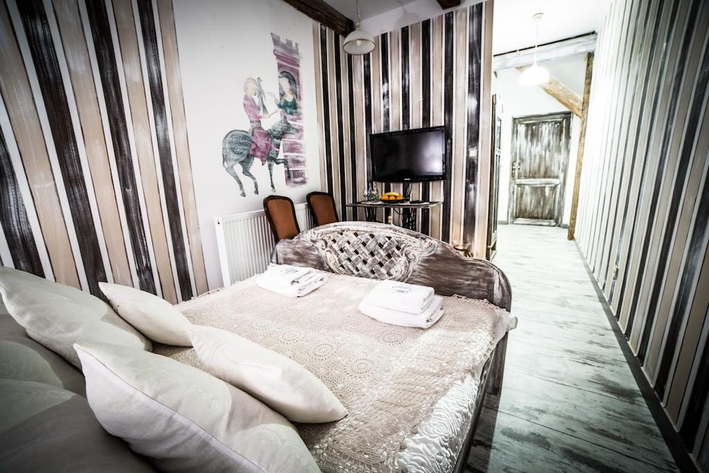 Dwor Boratyn Bed & Breakfast Ruang foto